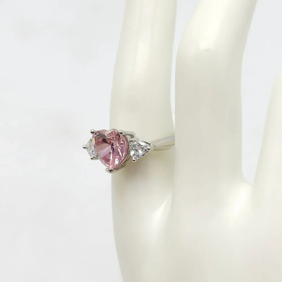 Pink Heart Clear Glass Rhinestone Silver Plated Vintage Cocktail Ring Size 8.75 - Picture 2 of 8